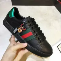 baskets paire de chaussures gucci femmes embroidery the dog sneaker black